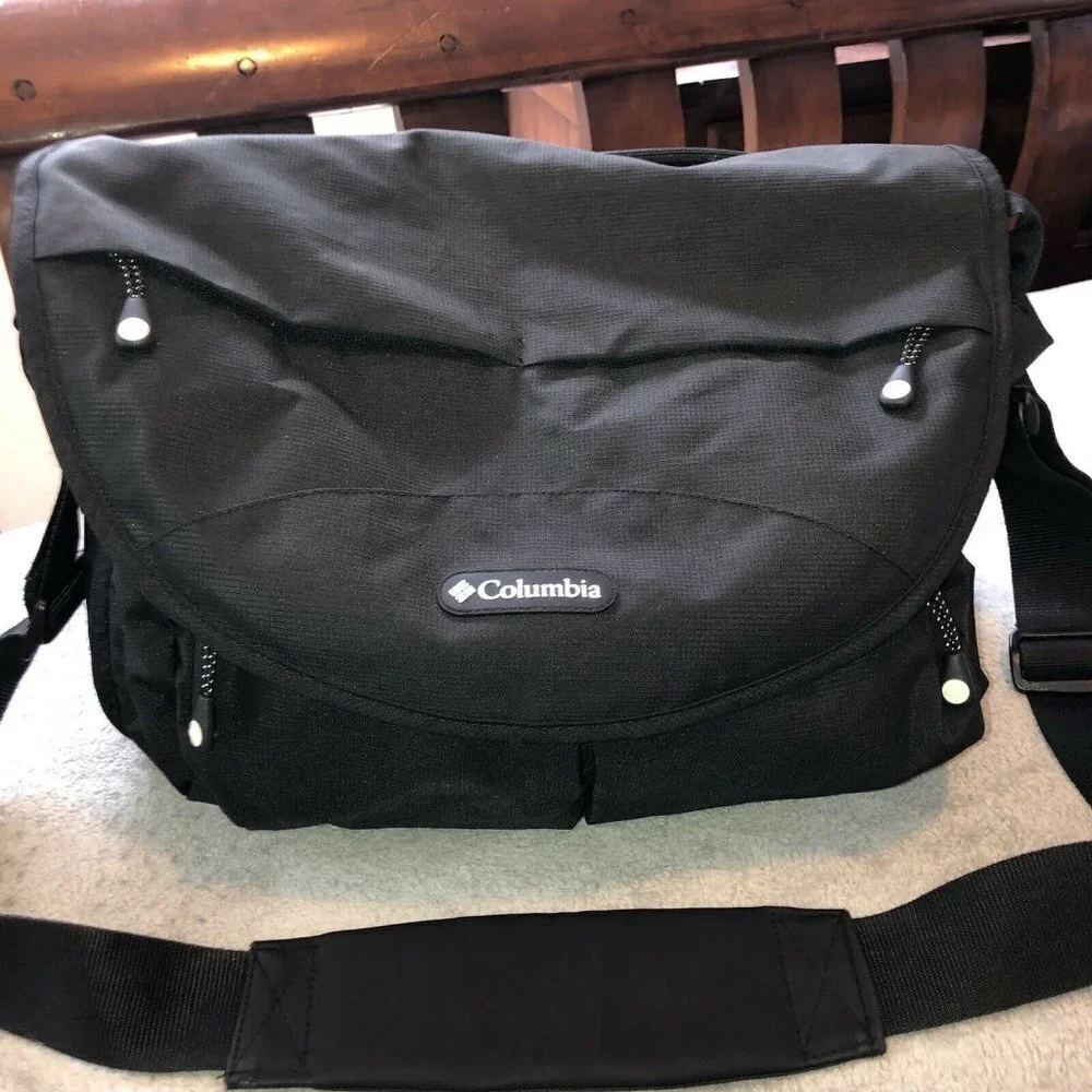 COLUMBIA Black Messenger Diaper Baby Bag with Shoulder Strap